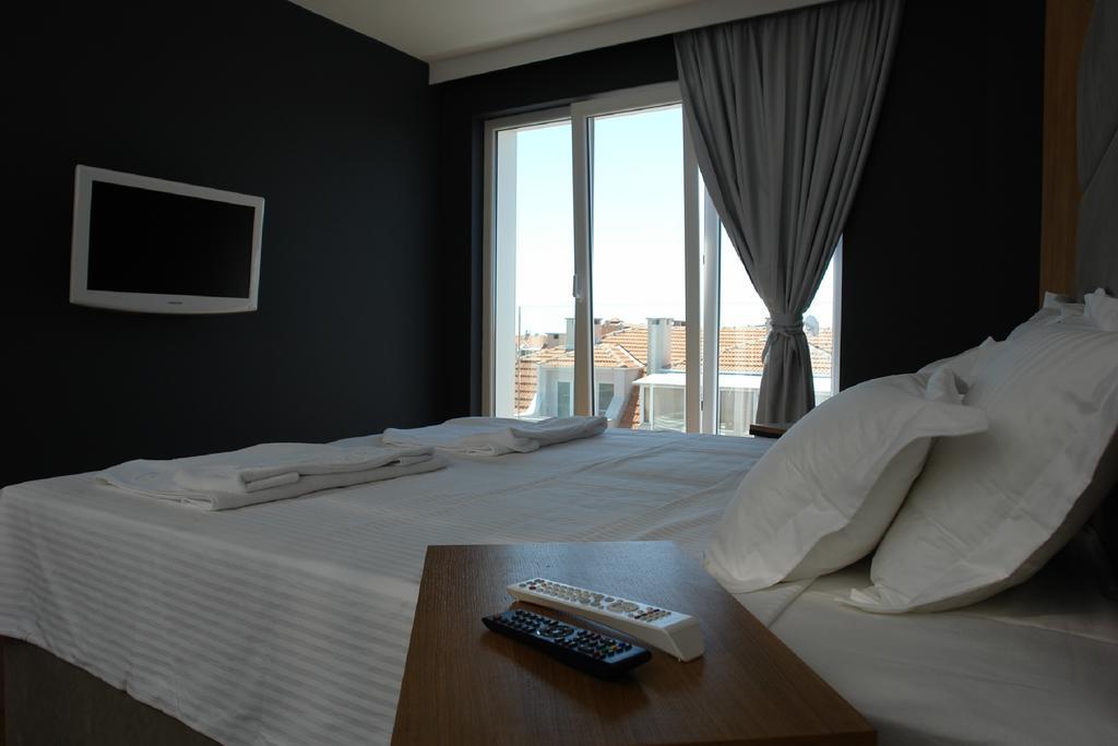 Botabara Del Mar Boutique Aparthotel Pomorie Ruang foto