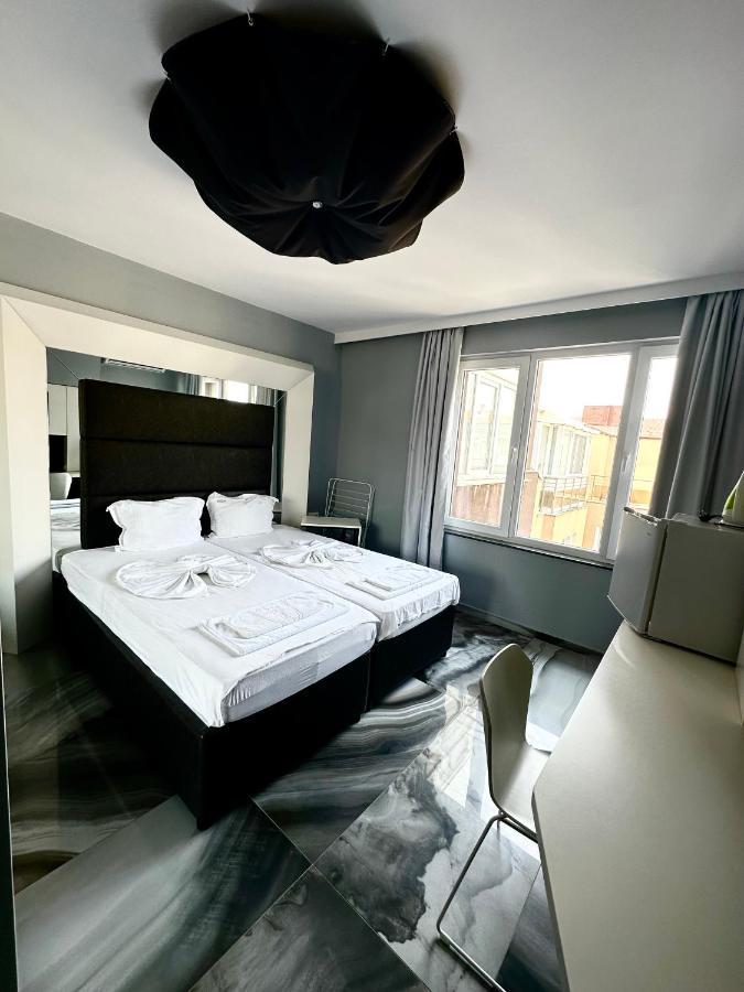 Botabara Del Mar Boutique Aparthotel Pomorie Bagian luar foto