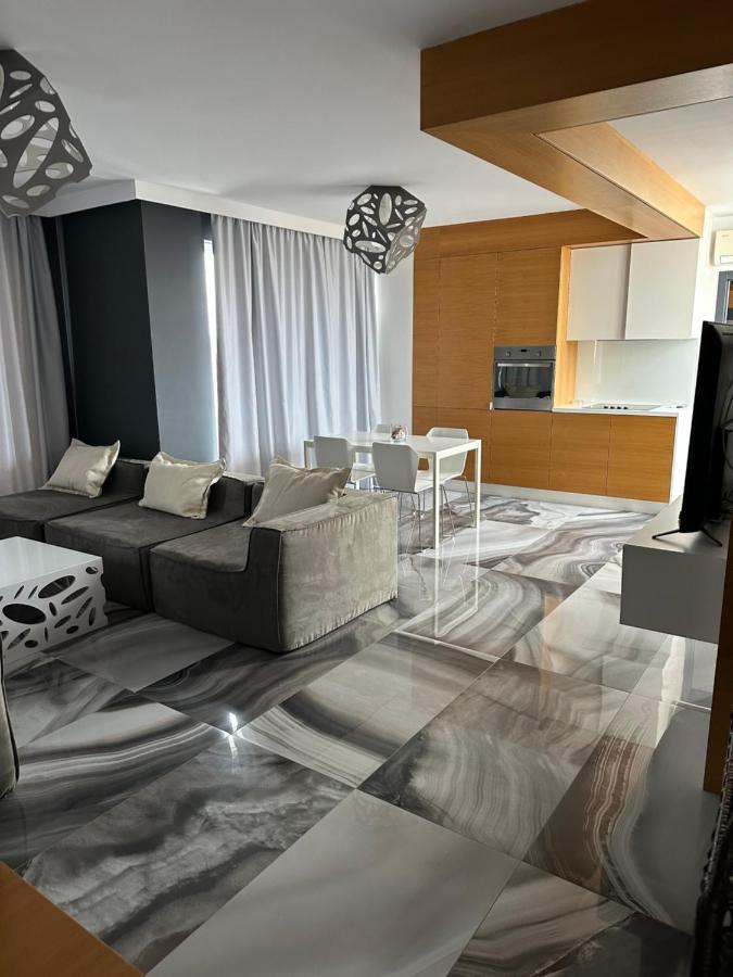 Botabara Del Mar Boutique Aparthotel Pomorie Bagian luar foto
