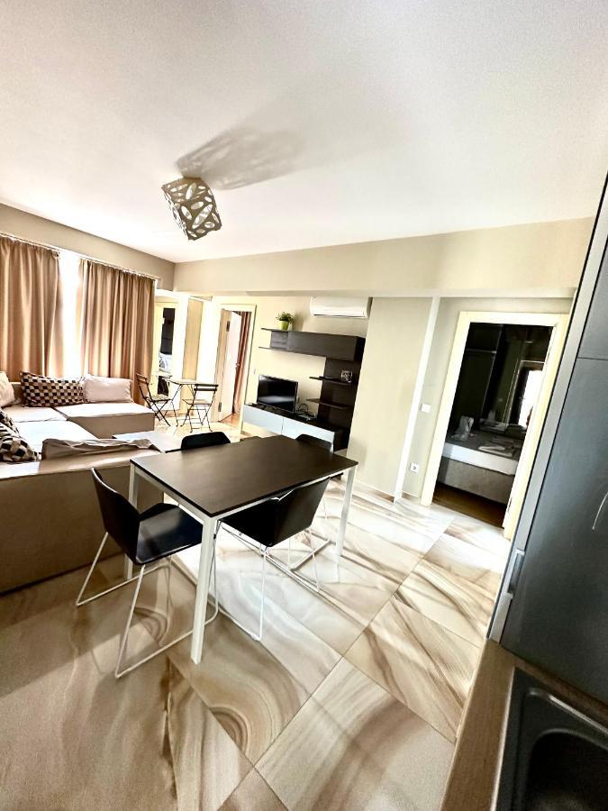 Botabara Del Mar Boutique Aparthotel Pomorie Bagian luar foto