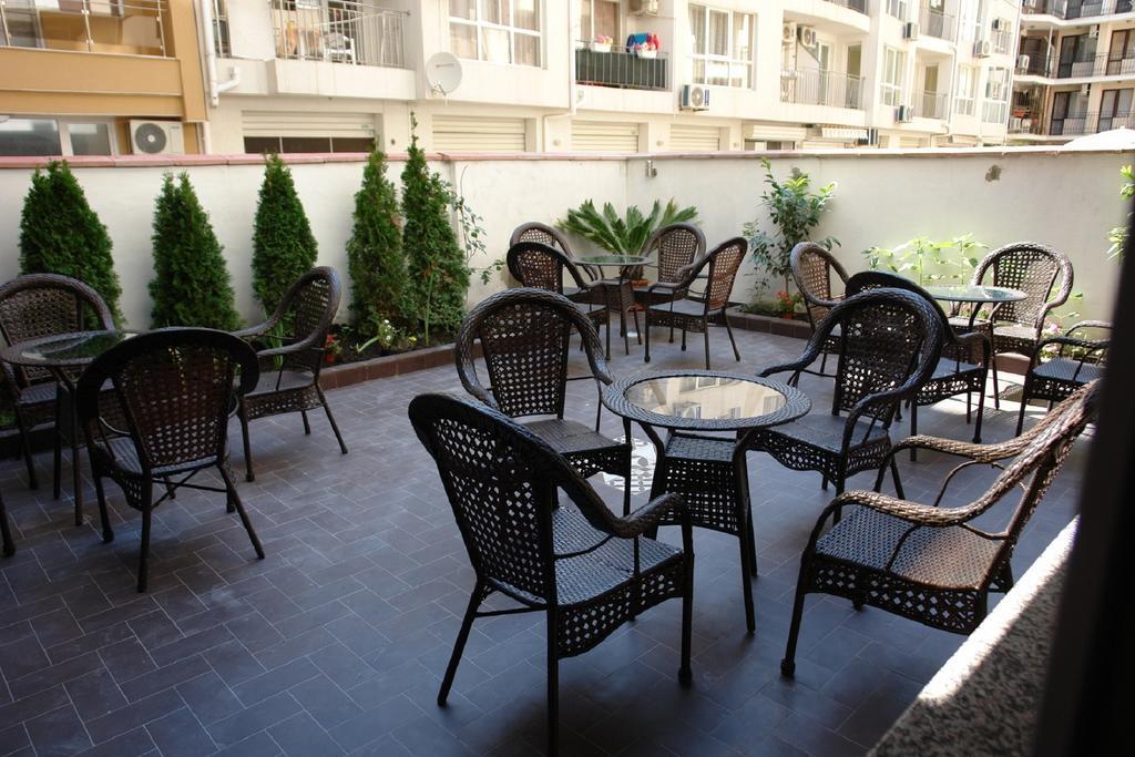 Botabara Del Mar Boutique Aparthotel Pomorie Bagian luar foto